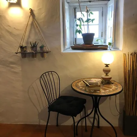 The Castle House - Unique Places Óbidos