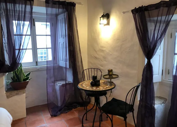 The Castle House - Unique Places *